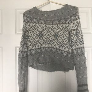Cropped grey sweater
